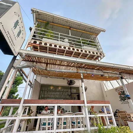 Tipsy Sea View Apartment